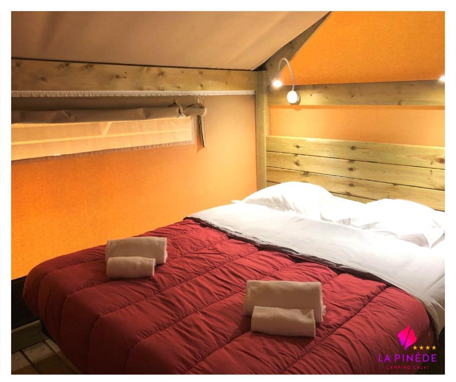 Camping La Pinede Кальви Экстерьер фото