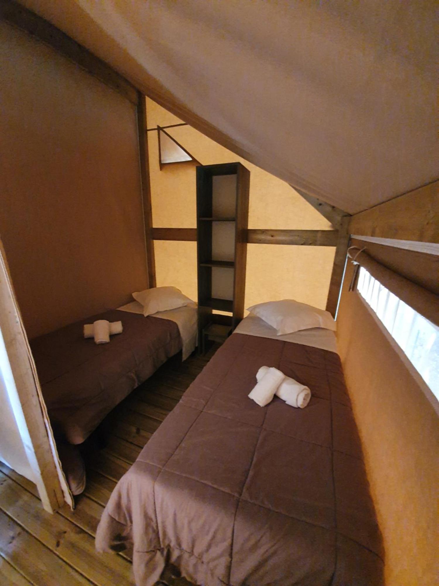 Camping La Pinede Кальви Экстерьер фото